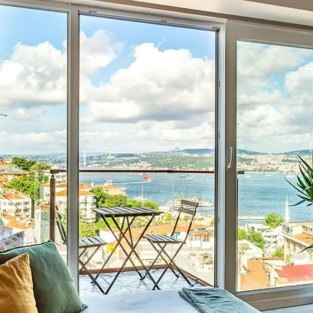 Apartment Fascinating And Central Apartment With Breathtaking Bosphorus View In Sisli