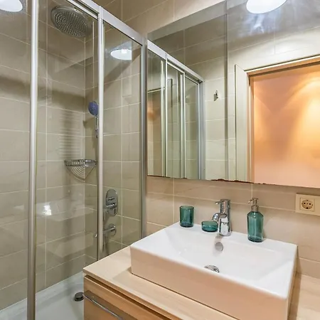 Fascinating And Central Apartment With Breathtaking Bosphorus View In Sisli *